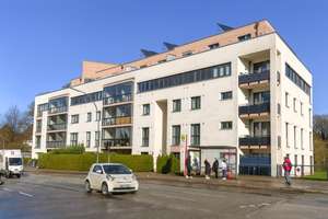 Vermietet 3-Zimmer-Wohnung direkt am Eidelstedt Bahnhof zu verkaufen.