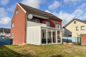Zwei Wohneinheiten, viele Möglichkeiten
***4263 G Zweifamilienhaus in Herzebrock – Die vollständige Adresse der Immobilie erhältst du vom Anbieter., 33442 Herzebrock-Clarholz – Vorschaubild 3