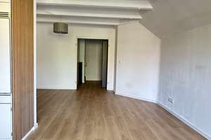 Individuelle Maisonette-Wohnung mit Balkon und TG-Stellplatz – Frohmestraße 68b, 22459 Schnelsen, Hamburg – Vorschaubild 2