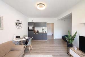 Bezugsfreie, möblierte 1,5-Zimmer-Wohnung mit Balkon in Düsseldorf-Derendorf – stilvoll saniert – Die vollständige Adresse der Immobilie erhältst du vom Anbieter., 40476 Derendorf, Düsseldorf – Vorschaubild 2