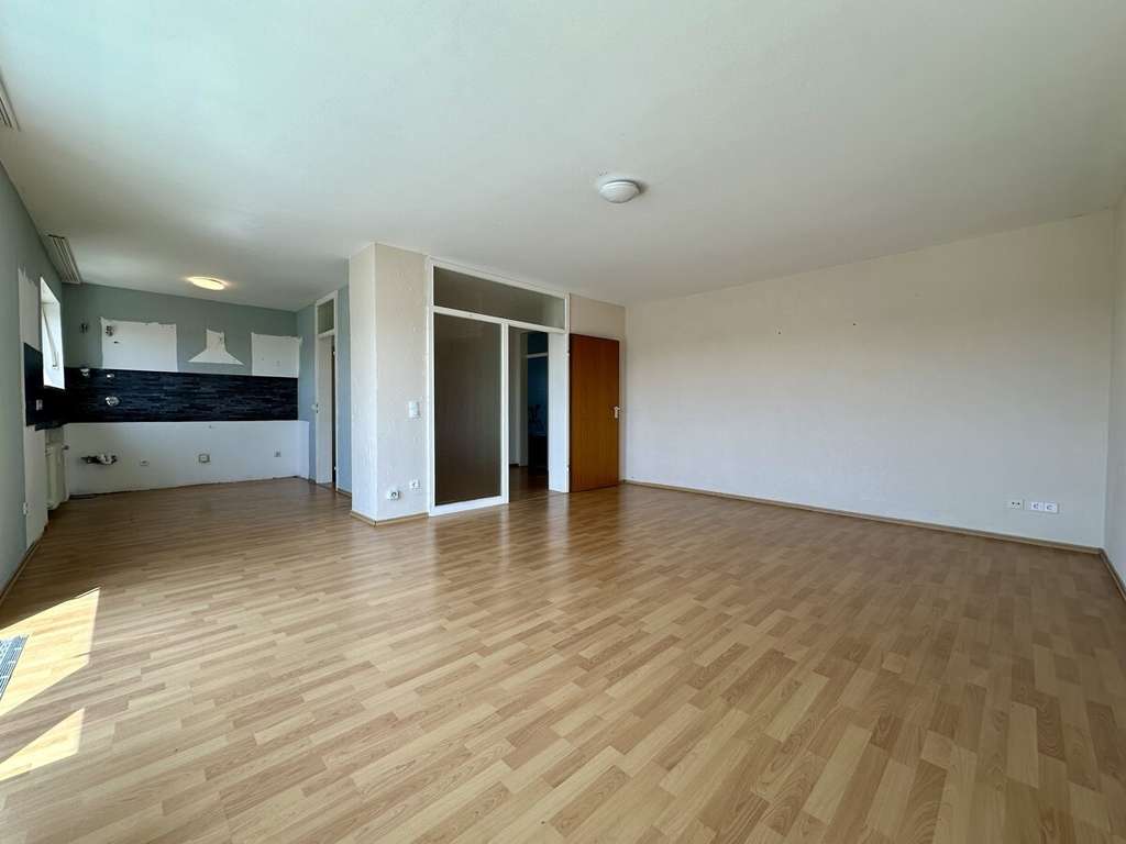 Immobilie in Germersheim - Großzügige 2-Zimmer-Wohnung mit zwei Balkonen, Stellplatz und Keller! - Bild 1