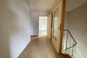 Einfamilienhaus mit Platz für zwei Generationen (keine abgeschl. Whg.) mit Dachterrasse und Garage – Lessingstraße 8, 68799 Reilingen – Vorschaubild 16