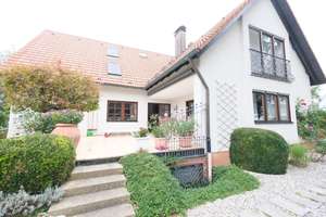 Exklusive Villa mit Gewerbehalle und großem Grundstück zu verkaufen – Die vollständige Adresse der Immobilie erhältst du vom Anbieter., 89171 Illerkirchberg – Vorschaubild 2