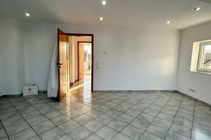 Geräumige 4-Zimmer Maisonette Wohnung mit 3 Balkonen in Köln-Dünnwald – Gerbirgesweg 5, 51069 Dünnwald, Köln – Vorschaubild 2