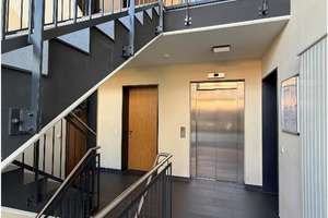 Haus im Haus: Moderne 3-5-Zi.-Maisonette-ETW mit Süd/West-Terrasse, Garten und TG-Stellplatz
 – Die vollständige Adresse der Immobilie erhältst du vom Anbieter., 22559 Rissen, Hamburg – Vorschaubild 17
