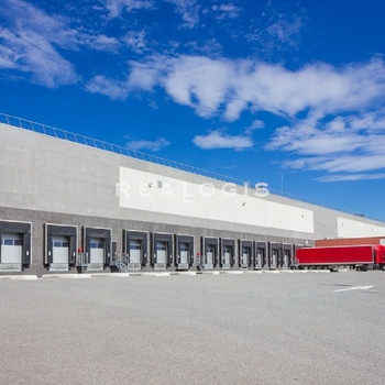 Lager/ Logistik - 35x Rampen - 24/7 Nutzung