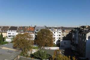 Großzügige DG-Wohnung in Pempelfort