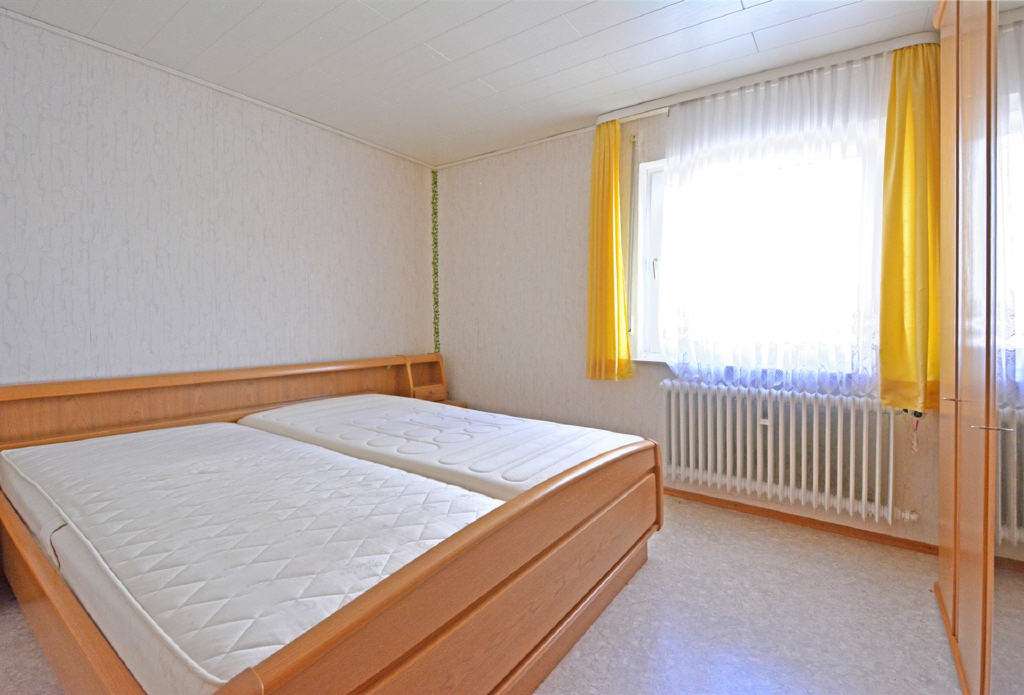 Immobilie in Wolfhagen - Einfamilienhaus mit herrlichem Garten, gute Lage Wolfhagen - Bild 2