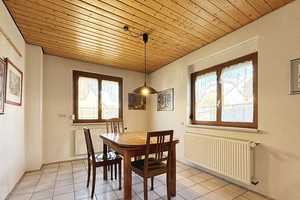 VIEL PLATZ IN TRAUMLAGE – Stattliches Zweifamilienhaus mit großer Doppelgarage – reserviert – Bergstraße 13, 72793 Reutlingen (Kreis) – Vorschaubild 8