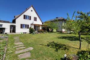 Charmantes Einfamilienhaus mit großem Garten, 2 Wohneinheiten möglich, ruhige Lage in Allach – Trixlweg 5, 80999 Untermenzing, München – Vorschaubild 2
