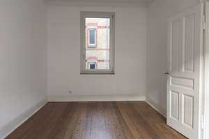 Helle, zentrale 4-Zimmer Gründerzeitwohnung mit Stuck, Dielen & Balkon – Friedenstraße 1, 70190 Kernerviertel, Stuttgart – Vorschaubild 7