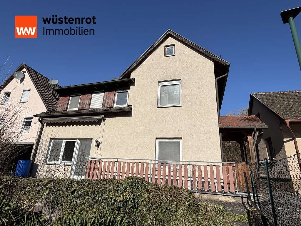 Immobilie in Sulzbach-Laufen - Wohnhaus im Ortskern mit zwei Wohnungen und großem Nebengebäude - Bild 2