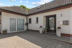 Bremen - Rekum | Großes Zweifamilienhaus auf traumhaften Grundstück in schöner Lage im Bremer Norden – Die vollständige Adresse der Immobilie erhältst du vom Anbieter., 28777 Rekum, Bremen – Vorschaubild 5