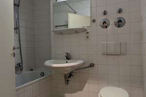 Ab dem 01.03. * 1 Zimmerwohnung * Terrasse * Küche * Balkon * Neuhausen – Birkerstr. 32, 80636 St. Vinzenz, München – Vorschaubild 6