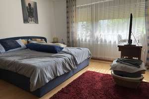 Vermietete 2,5-Zimmer-Wohnung mit Balkon und Stellplatz im gewachsenen Wohngebiet von Nürnberg-Alte – Die vollständige Adresse der Immobilie erhältst du vom Anbieter., 90475 Altenfurt, Moorenbrunn, Nürnberg – Vorschaubild 4