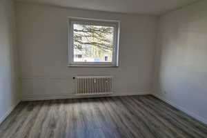 Familienfreundliche, frisch renovierte 4-Zimmer-Wohnung mit Balkon – Hasselstraße 157, 42651 Solingen – Vorschaubild 3