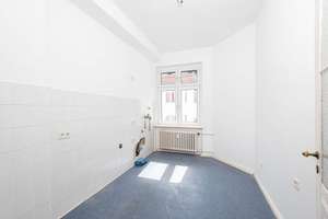 Vermietete 4-Zimmer-Altbauwohnung mit Balkon - großzügige Kapitalanlage in Charlottenburg – Brauhofstraße 15, 10587 Charlottenburg, Berlin – Vorschaubild 4
