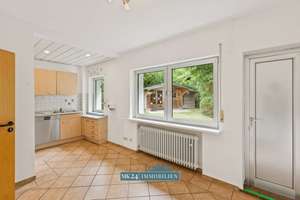 Großzügiges Einfamilienhaus mit Charme, viel Raum und idyllischem Grundstück in Homberg (Ohm) – Zum Hohen Berg 16, 35315 Homberg (Ohm) – Vorschaubild 11