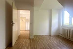 WBS mit besonderem Wohnbedarf erforderlich * 2-Zimmer *Dachgeschoss*Einbauküche*Balkon* in Britz – Andreasberger Str. 4, 12347 Britz, Berlin – Vorschaubild 9