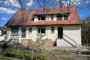 "Viel Platz & viele Möglichkeiten - Wohnhaus mit Garten und 4 Garagen in Albstadt-Pfeffingen" – Die vollständige Adresse der Immobilie erhältst du vom Anbieter., 72459 Albstadt – Vorschaubild 4