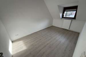 Haus mit 8 Zimmern in Köln-Niehl und Garten – Ideal für Firmen & Familien – Die vollständige Adresse der Immobilie erhältst du vom Anbieter., 50735 Niehl, Köln – Vorschaubild 19