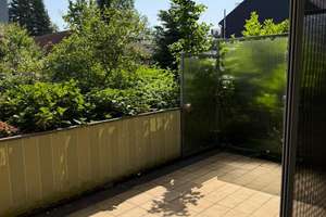 Schöne und ruhige 2-Zimmer Wohnung mit Gäste-WC und Bad inklusive Balkon auf 98m²