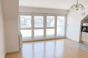 Gemütliche Wohnung mit Balkon und Aufzug