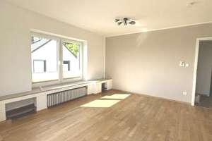 WOHNGLÜCK MIT BLICK INS GRÜNE! SCHÖNE 3 ZI-WOHNG. M. BALKON – Burger Landstr. 111, 42659 Burg/Höhscheid, Solingen – Vorschaubild 2
