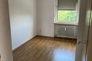 Helle 3 Zimmer Wohnung mit Balkon & EBK in München Moosach zu vermieten  – Die vollständige Adresse der Immobilie erhältst du vom Anbieter., 80993 Alt-Moosach, München – Vorschaubild 5