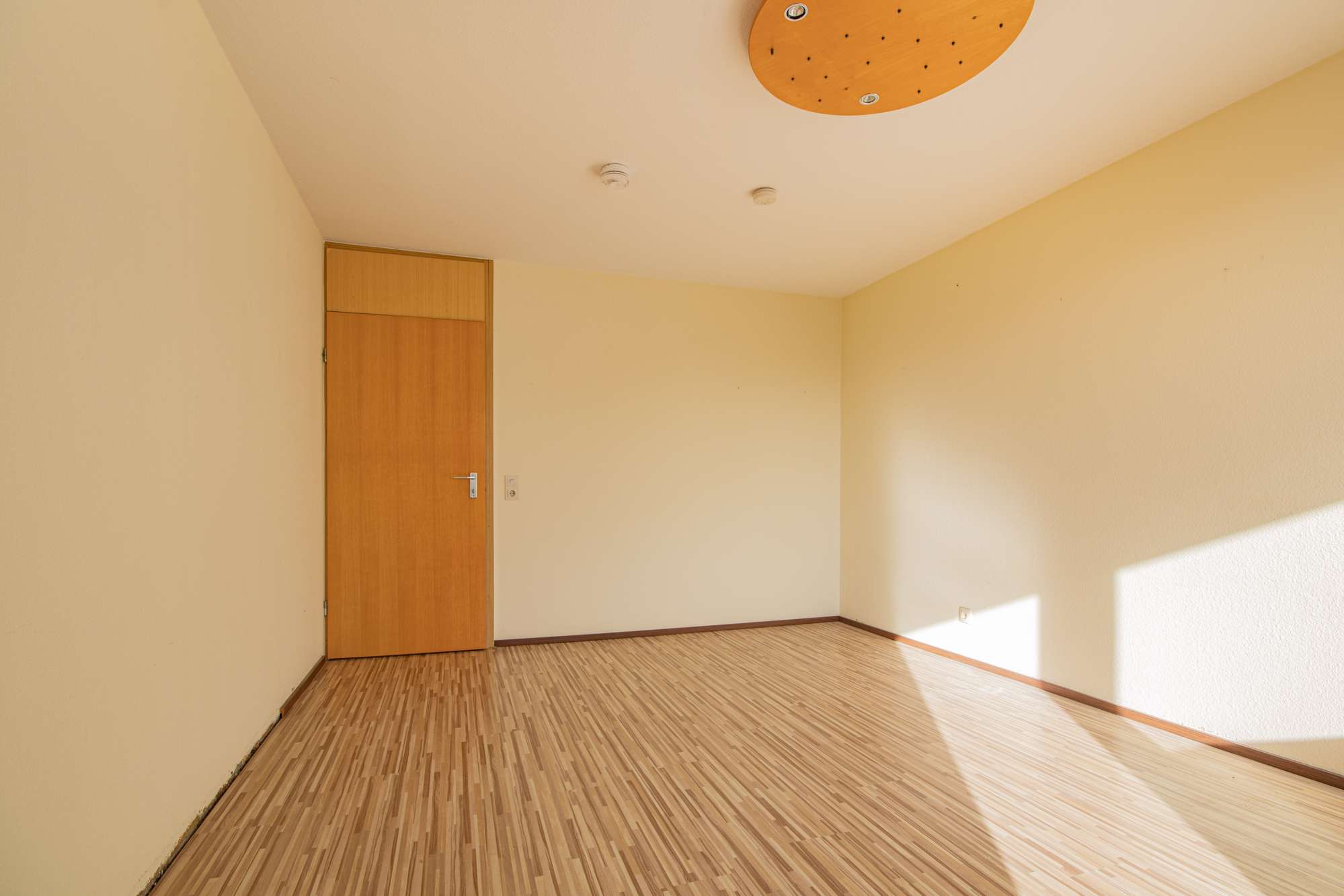 Immobilie in Küssaberg - Kapitalanlage oder Eigenheim gesucht? 4,5-Zimmer Wohnung mit Balkon in Kadelburg - Bild 1