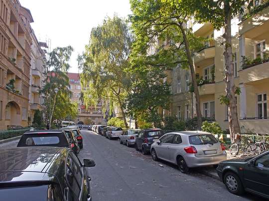Hohe ruhige 2-Zim. Altbauwohnung nahe Tempelhofer Feld - Bild 19