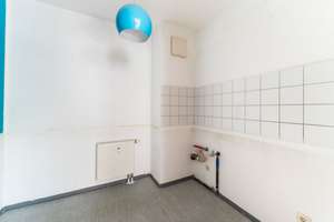 Freie! Eigentumswohnung mit Südbalkon und TG-Stellplatz - Gestaltungspotenzial inklusive! – Die vollständige Adresse der Immobilie erhältst du vom Anbieter., 1279 Laubegast, Dresden – Vorschaubild 7