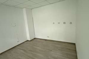 4-Zimmer-Wohnung mit gehobener Ausstattung in Siegen, geeignet für WGs oder junge Familien. – Heeserstraße 24c, 57072 Siegen, Siegen – Vorschaubild 12