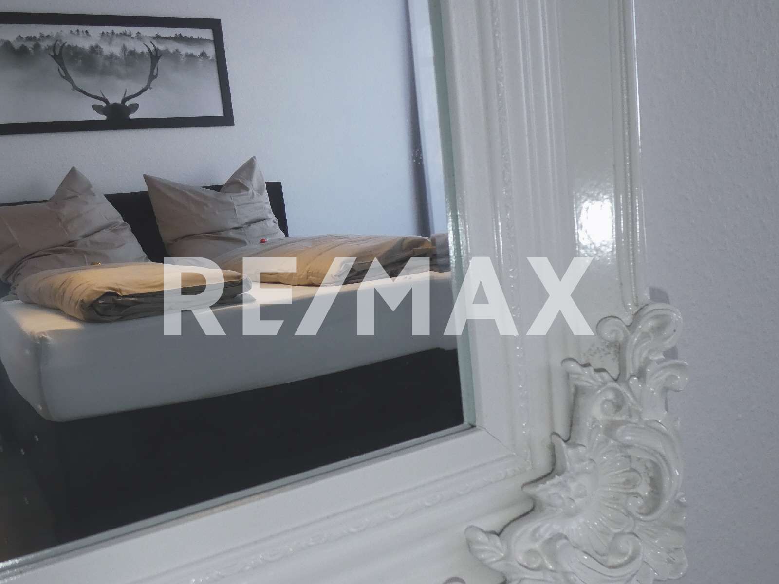 Immobilie in Donaueschingen - RE/MAX-App. Nr.1: Stilvoll renoviertes 1-Zi.-Appartement* möbliert* mit Stellplatz in zentraler Lage - Bild 0