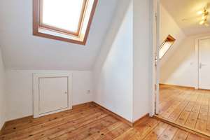 gepflegtes und modernisiertes Wohnhaus mit Garagen und einem schönem Grundstück – Die vollständige Adresse der Immobilie erhältst du vom Anbieter., 24647 Wasbek – Vorschaubild 15