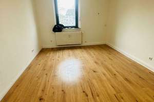 Geräumige 3 Zimmer Wohnung – Die vollständige Adresse der Immobilie erhältst du vom Anbieter., 46049 Lirich-Nord, Oberhausen – Vorschaubild 2