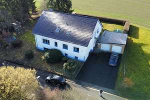 Rarität am Ortsrand: Traumhafte Aussicht, Feld- und Waldrandlage, großer Garten, Doppelgarage – Die vollständige Adresse der Immobilie erhältst du vom Anbieter., 61276 Weilrod – Vorschaubild 12