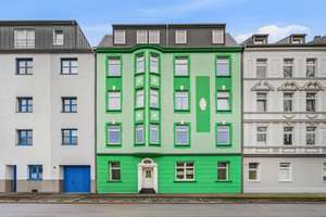 Moderne Dachgeschosswohnung mit Fernblick