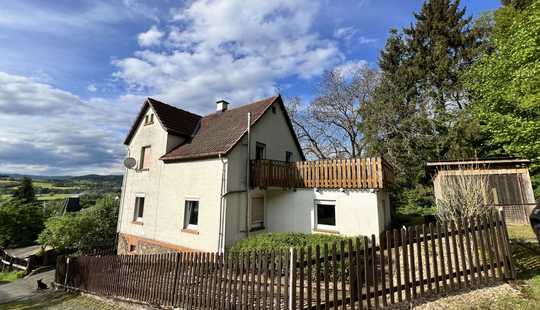 Bild von Freistehendes Haus mit 155 m² Wohnfläche, großem Grundstück, Garage und Stellplätzen