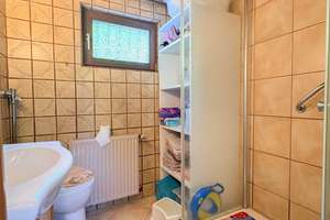 Modernisiertes Einfamilienhaus mit Garten und Garage in guter Zentrumslage! – Die vollständige Adresse der Immobilie erhältst du vom Anbieter., 57537 Wissen – Vorschaubild 17
