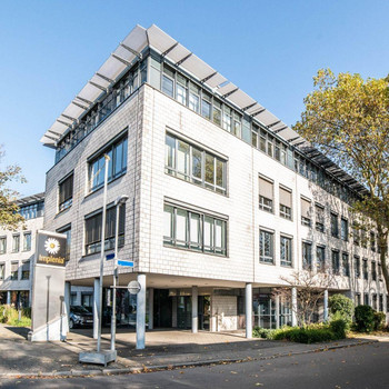 Modern ausgestattete Büros in Essen | viele Stellplätze vorhanden | RUHR REAL