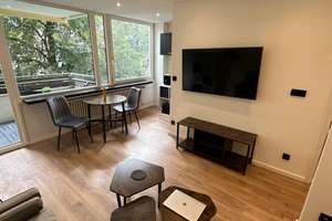 Erstbezug nach Kernsanierung: Moderne 2-Zimmer-Wohnung mit Balkon und Einbauküche inkl. Geräte