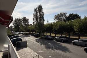 Frisch sanierte 3 Zimmer Wohnung mit zwei Balkonen in Rheinlage von Düsseldorf – 40545 Oberkassel, Düsseldorf – Vorschaubild 17