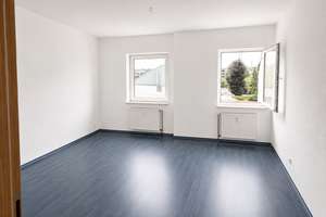 Helle 4-Zimmer-Wohnung mit großzügigem Grundriss in Oberhausen-Lirich – Die vollständige Adresse der Immobilie erhältst du vom Anbieter., 46049 Lirich-Nord, Oberhausen – Vorschaubild 4