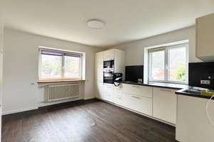 Großzügiges Ein- / Zweifamilienhaus in sonniger Lage mit großem Garten, Obj. T/0573-1 – Die vollständige Adresse der Immobilie erhältst du vom Anbieter., 82069 Schäftlarn – Vorschaubild 7