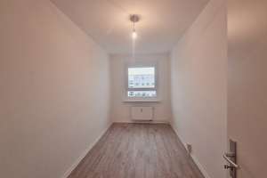SELTENHEIT! 4-Zimmer-Wohnung - wir renovieren - frei ab Oktober! – Robinienstraße 5, 1169 Gorbitz-Süd, Dresden – Vorschaubild 7