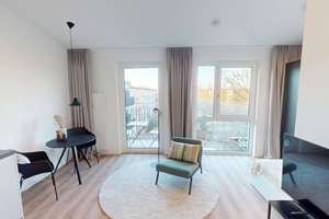 Koffer packen und einziehen: Modernes 1-Zimmer-Apartment mit geschmackvoller Möblierung, EBK und ... – Scharnweberstraße 2, 12459 Oberschöneweide, Berlin – Vorschaubild 2