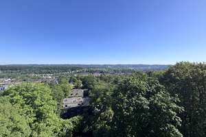 2-Zimmer-Wohnung mit Balkon, Stellplatz und schönem Ausblick