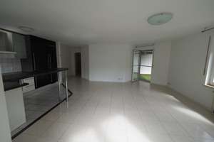 Helle 2,5-Zimmer-Wohnung mit Balkon & TG-Stellplatz in Herrenberg