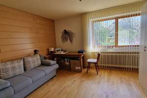 Wohnen wie im Park!
Tolles Landhaus
+ 4 Nebengebäude
+ PV-Anlage u. Fernwärme
+ Bezugsfrei in Kü – Die vollständige Adresse der Immobilie erhältst du vom Anbieter., 95473 Creußen – Vorschaubild 25